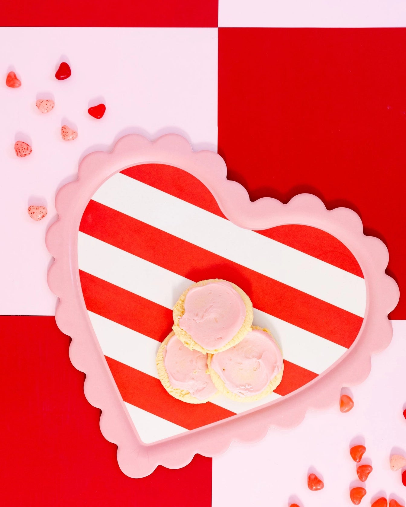 Bamboo Tray, Scalloped Striped Heart
