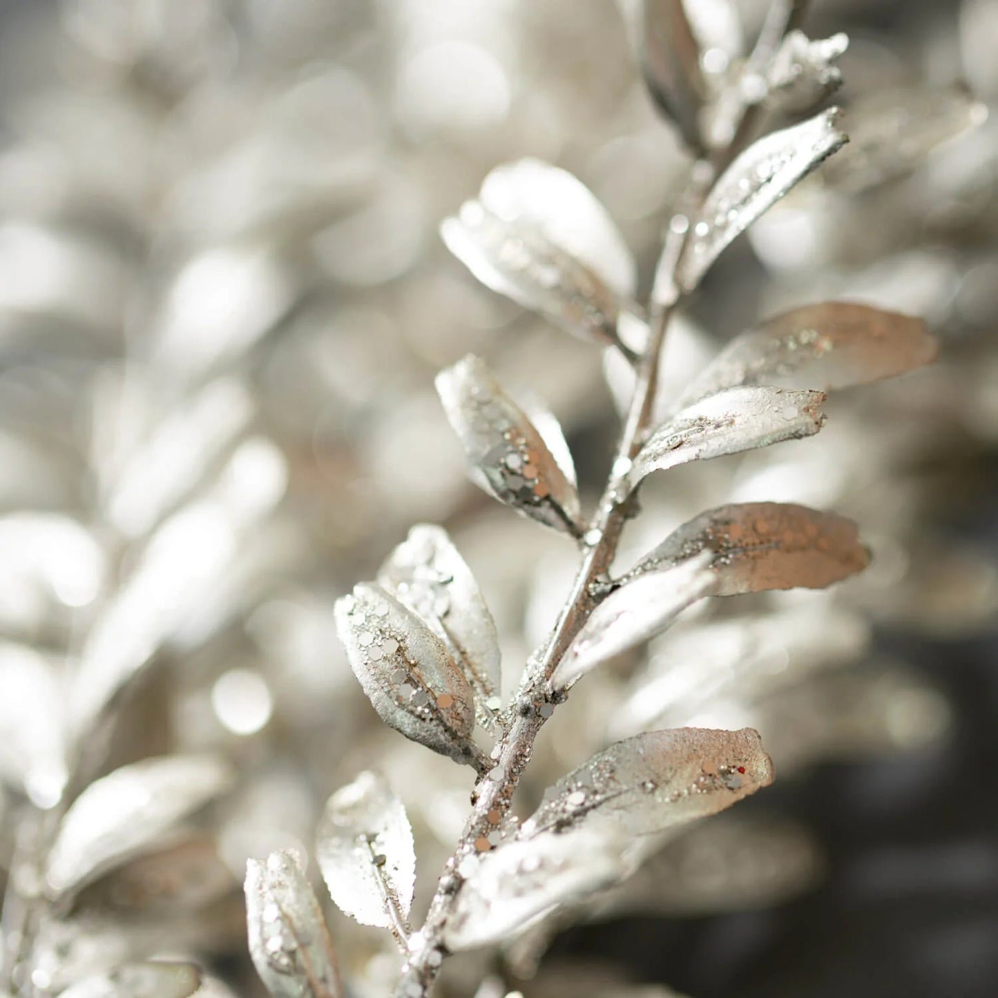 Platinum Mini Leaf Spray