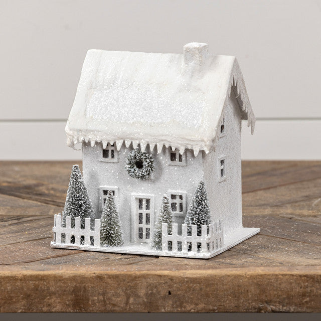 Holiday House "Lighted White Colonial Home"