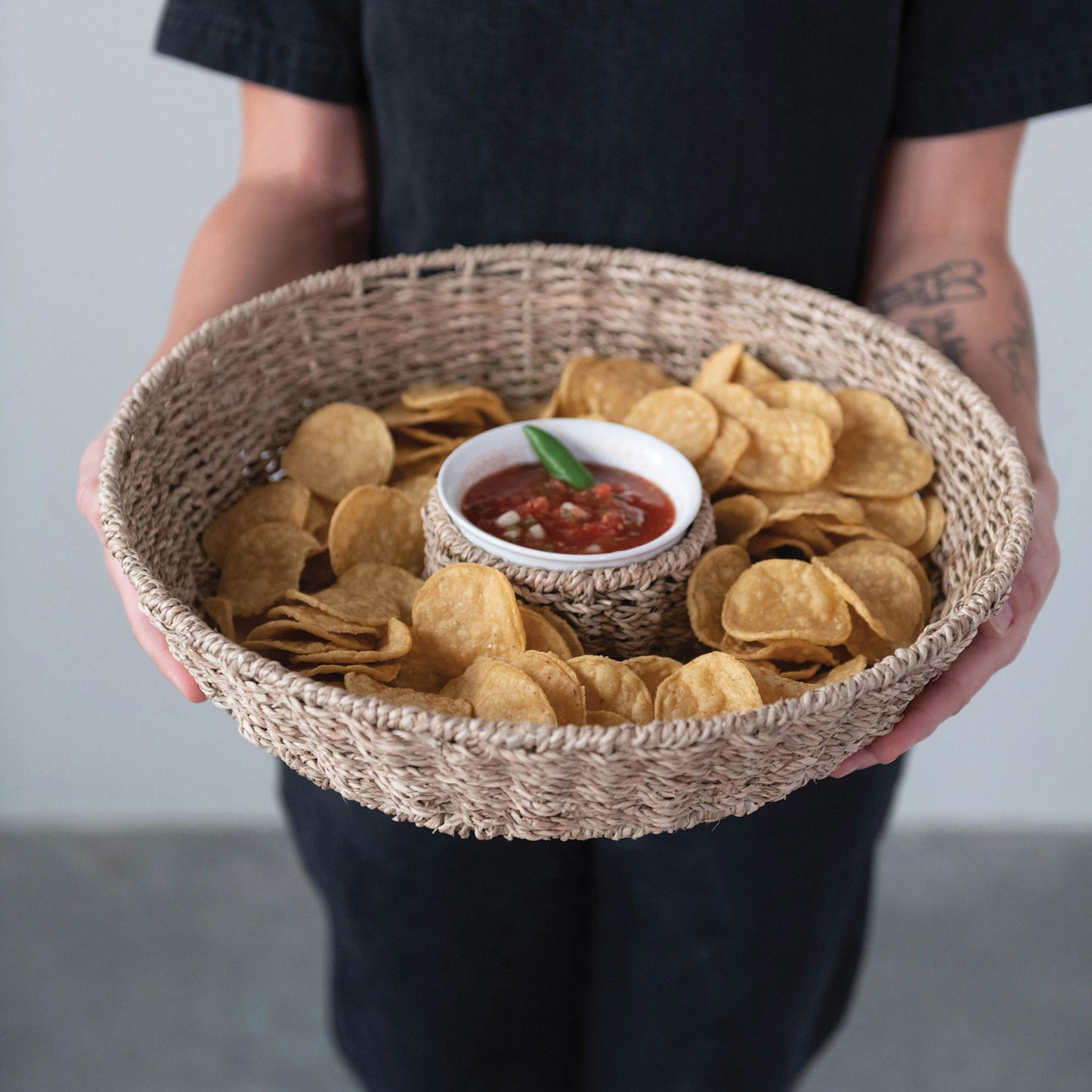 Kitchenware-Chip and Dip Basket w bowl