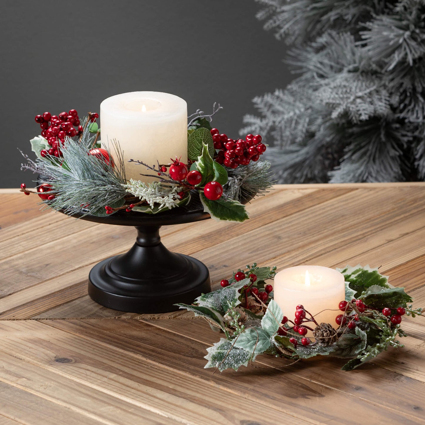 Frosted Holly Small Wreath