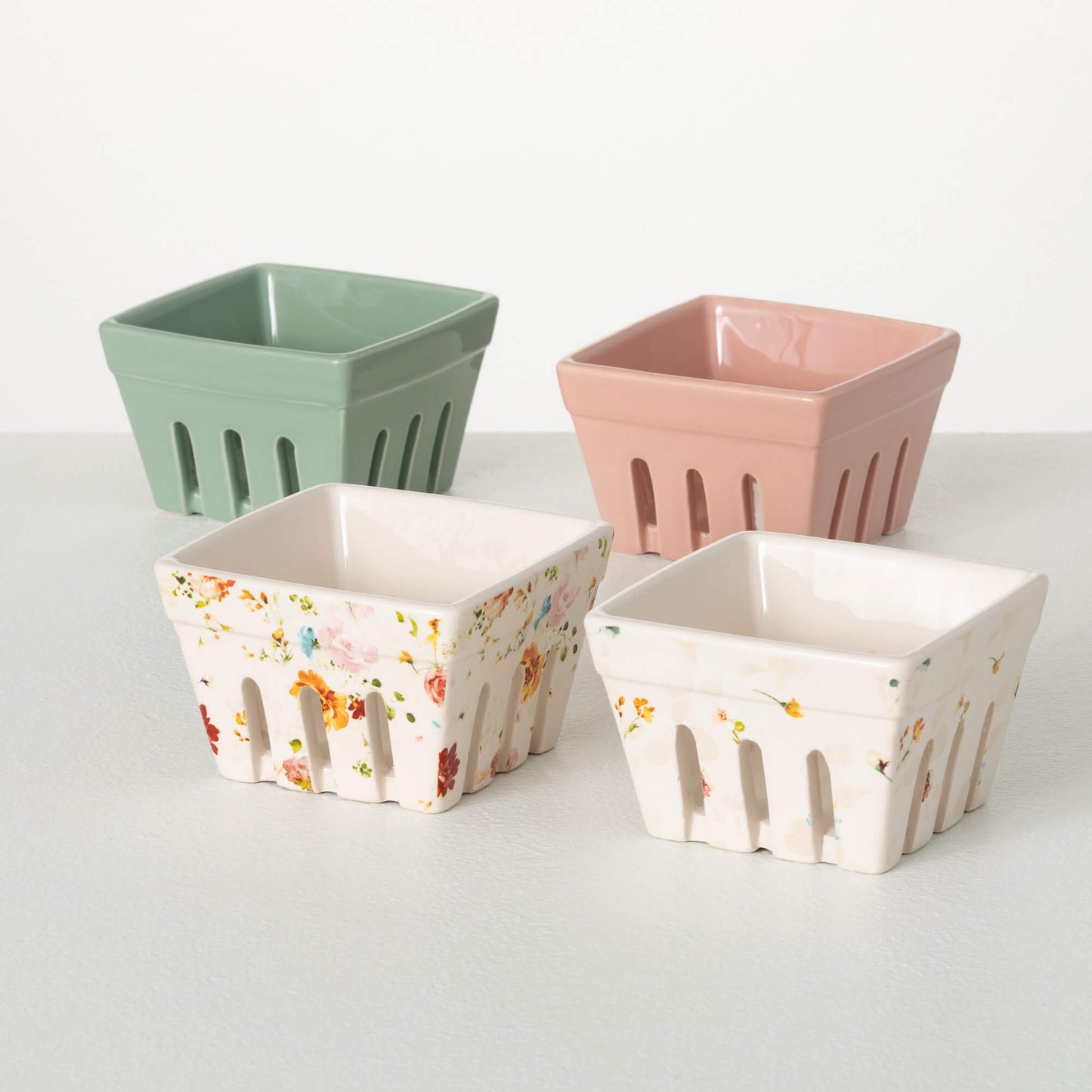 Kitchenware Berry Basket, Spring Colors