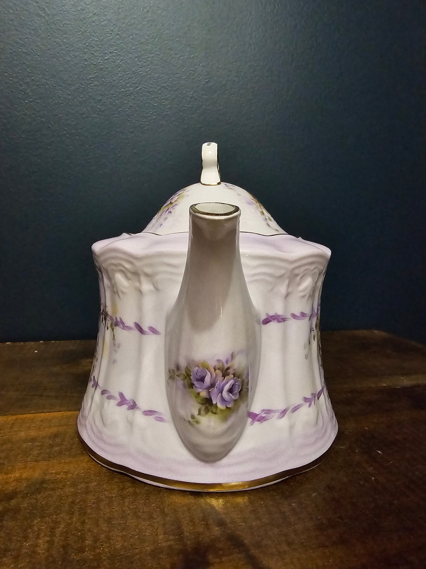 Vintage Musical Teapot, Gold Trim with Lavender Flowers, Plays Fur Elise