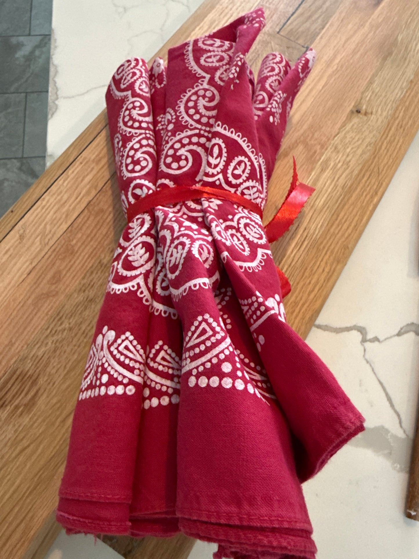 Red Bandana Napkins Set