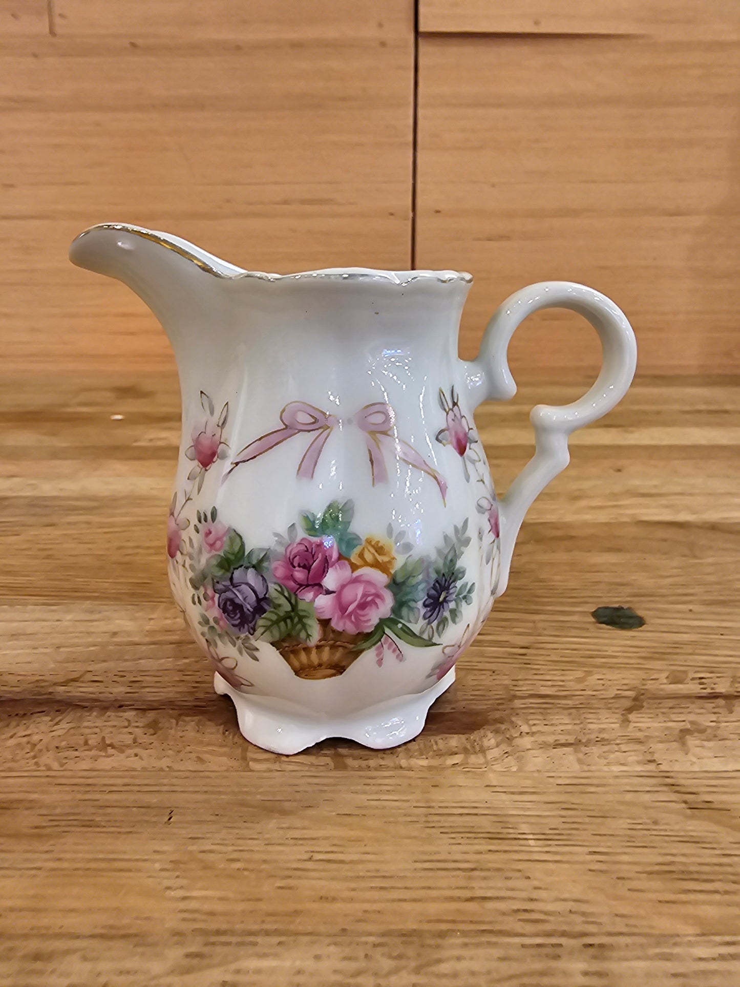 Creamer, Footed Lipper Mann Floral
