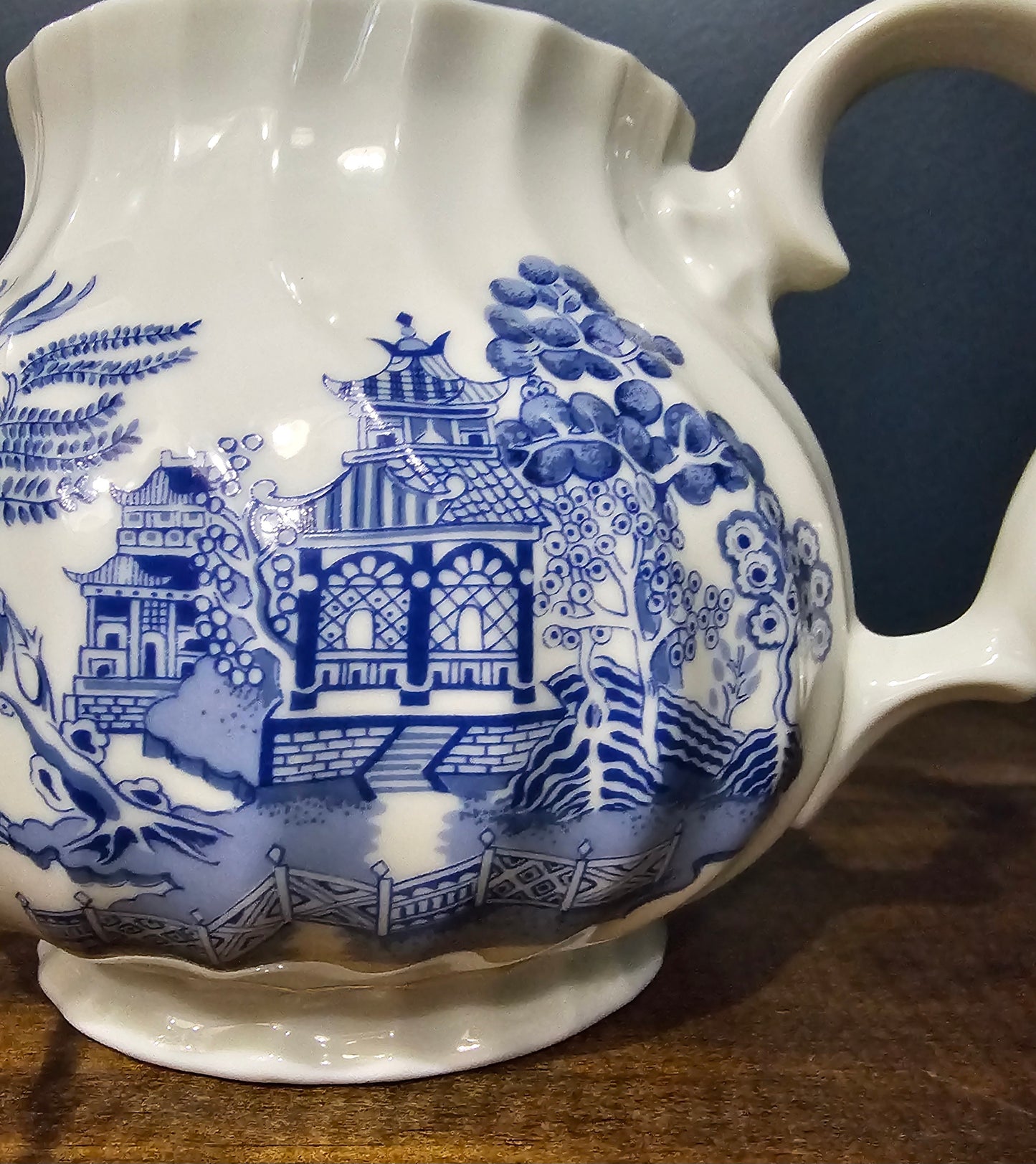 Vintage Teapot, 1989 Robinson Design Group- Blue and White Willow-Made in Japan
