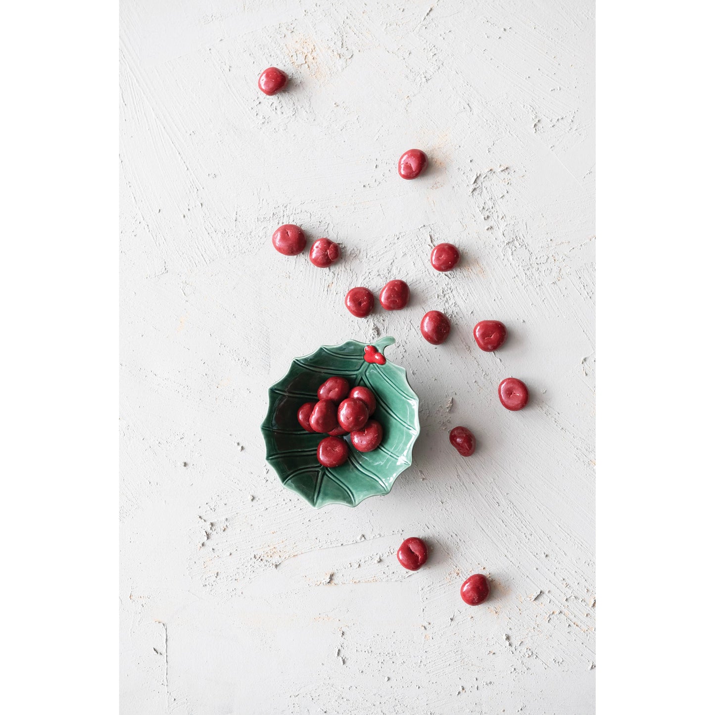 Holiday Stoneware Holly Leaf Bowl