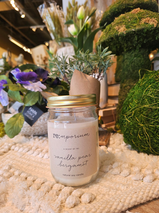 Candle, "Vanilla Pear Bergamot"