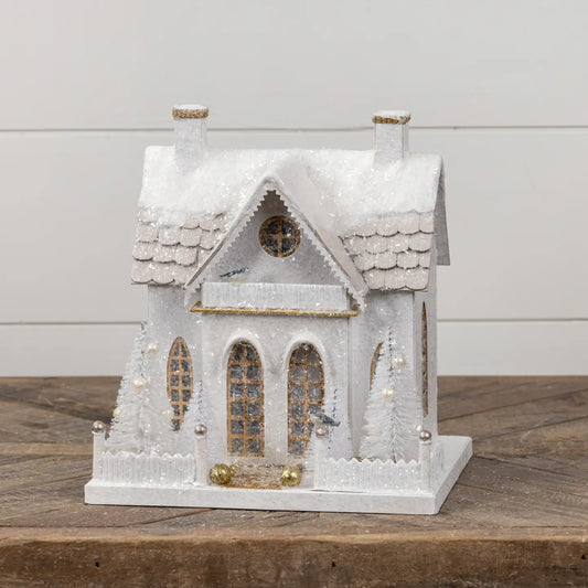 Holiday House "Snow Covered Cottage w/ Bottlebrush Trees"