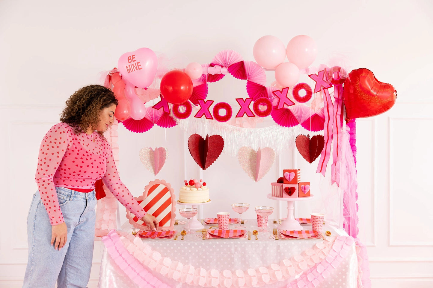 Valentine's Garland, XO