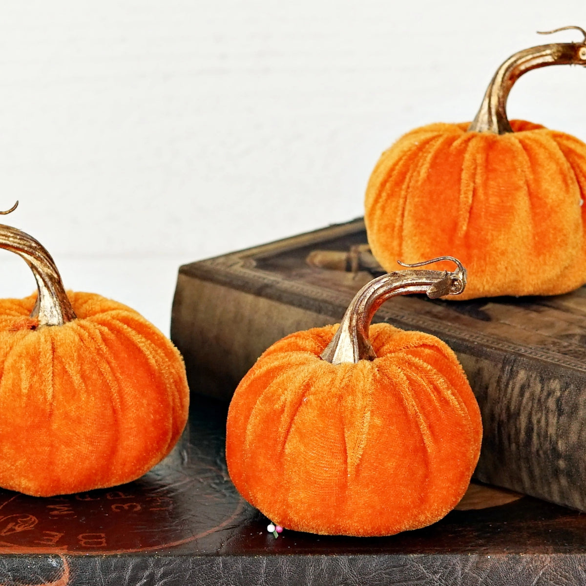 Velvet Pumpkin with Golden Stem, Orange 4"