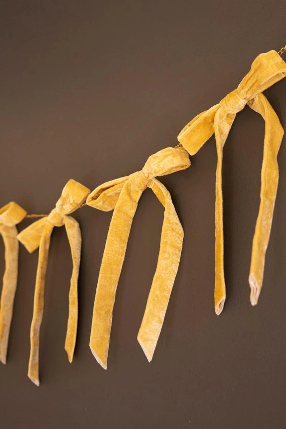 Velvet Bow Garland - Gold