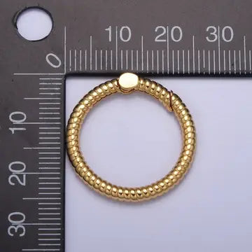 Dainty Round Spring Gate Ring
