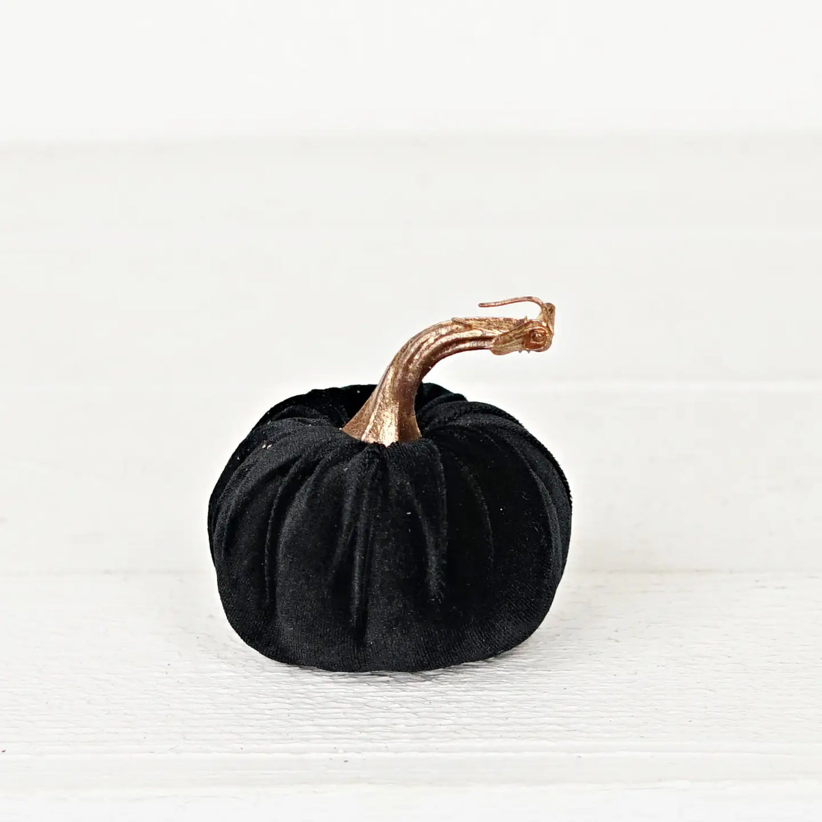 Velvet Pumpkin with Golden Stem, Black 4"