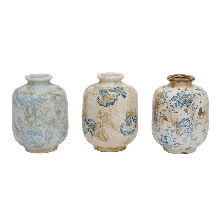 Vase’s with vintage patterns.
