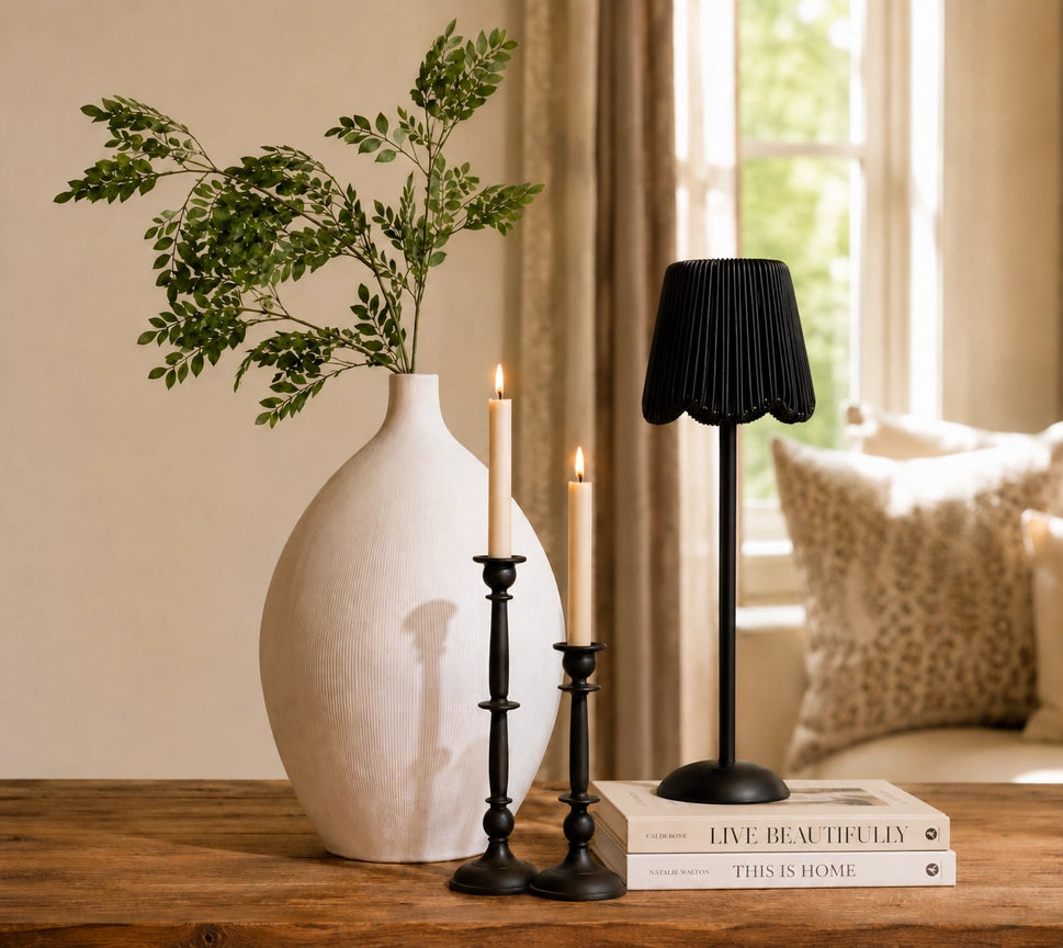 LED USB Lamp, Scalloped Rattan Shade