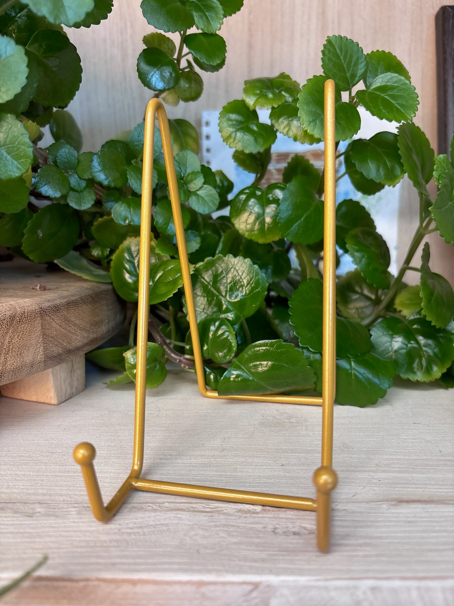 Gold Easel Stand, 6"