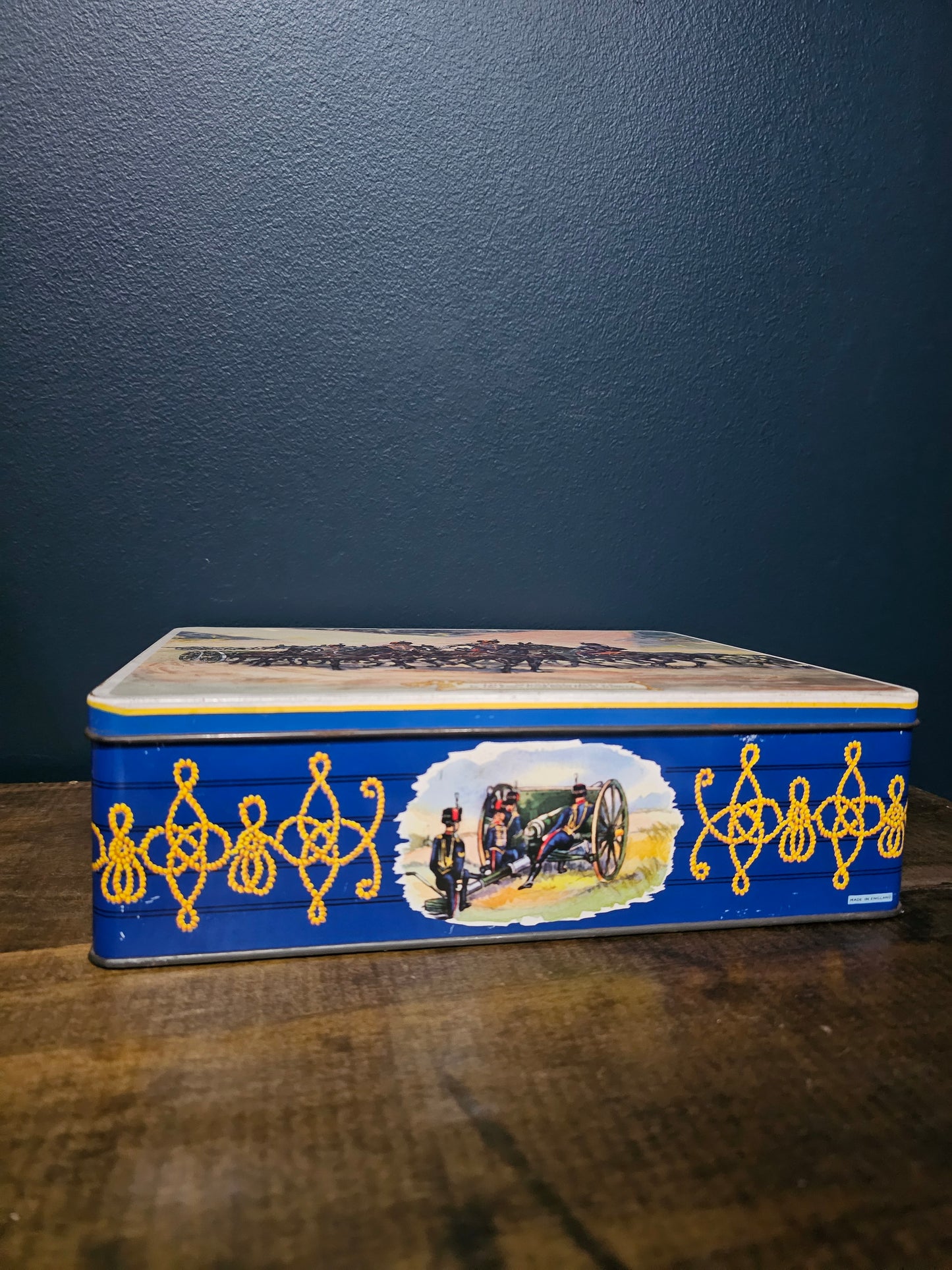 Vintage TIn, 1940s Huntley & Palmer Biscuit Tin, King's Troop Royal Artillery