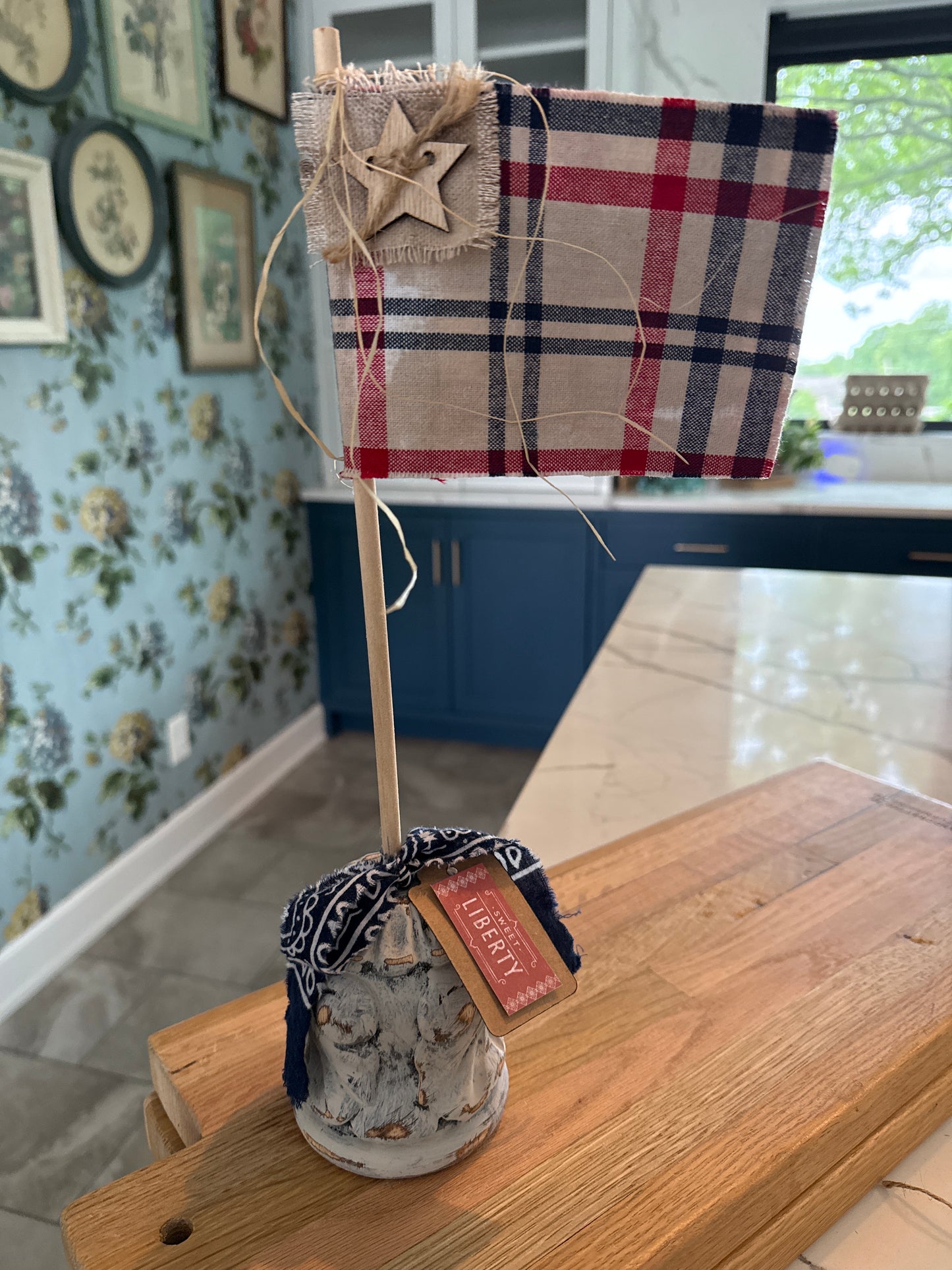 Flag Sitter "Sweet Liberty"