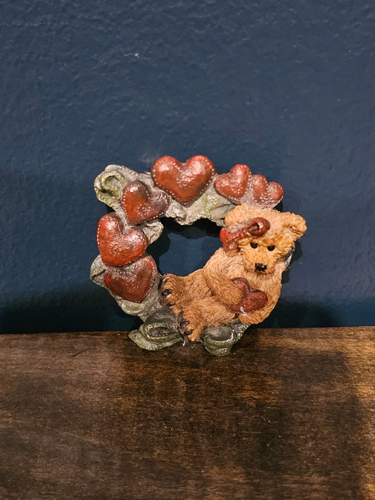 Vintage Brooch, 1990s Boyds Bears Simone in Heart Wreath