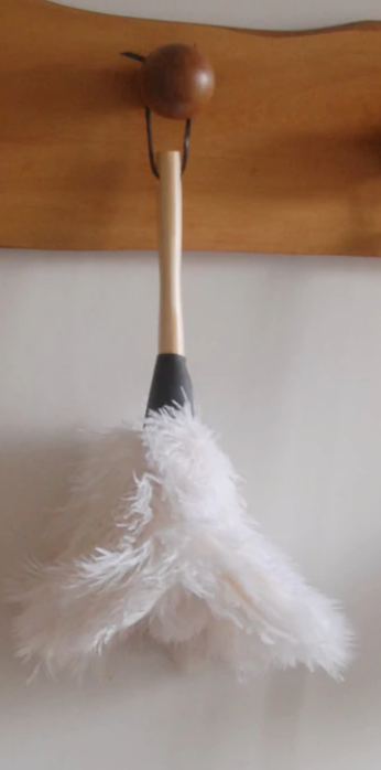 Cream Feather Duster - 14"